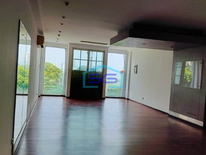 Dijual Ruko Di Lokasi Sangat Strategis Di Jakarta Selatan Bangunan 4 Lantai