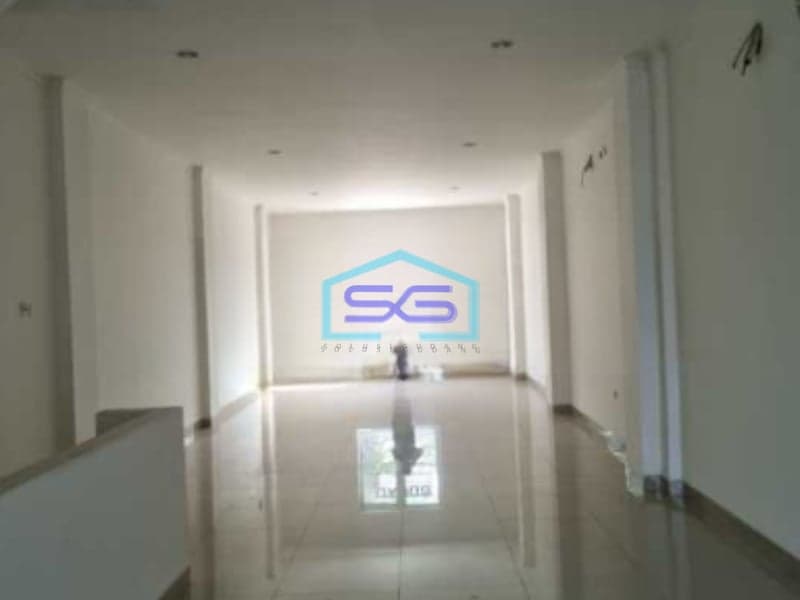 Dijual Ruko 3 Lantai Pinggir Jalan Raya Luas Bangunan 295 m² Lokasi Cengkareng Jakarta Barat