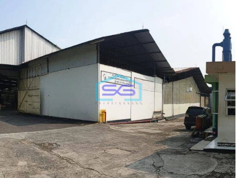 Disewakan Gudang di Narogong Bekasi Lt 6000 Lb 3500