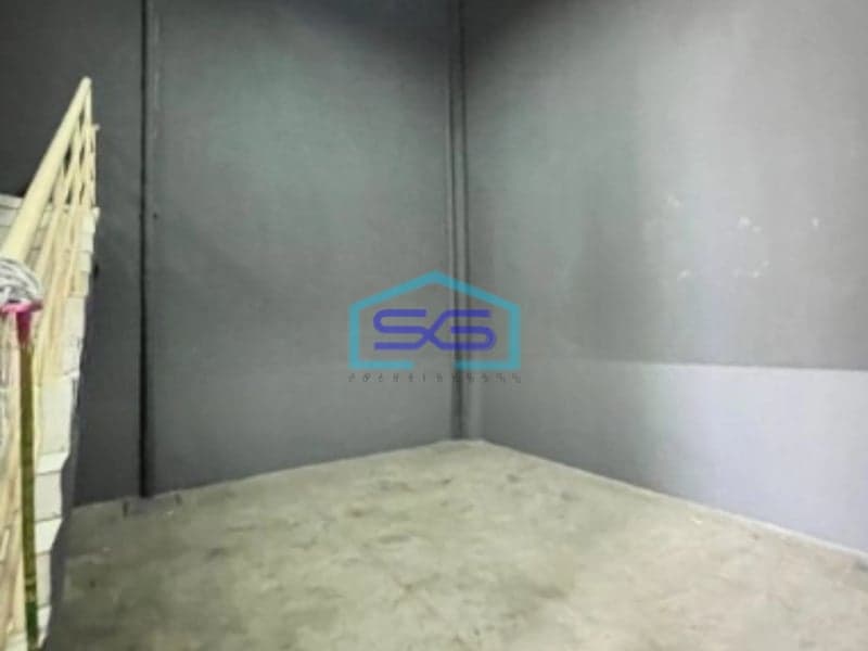 Disewakan Gudang 2 Lantai Luas Tanah 162 m² Lokasi di Legok Tangerang