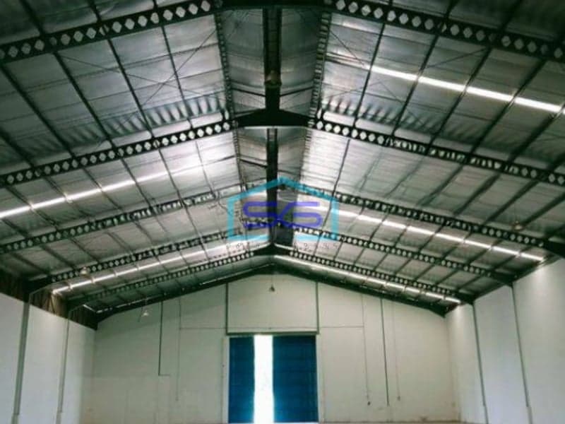 Disewakan Gudang Bagus Ada Loading Dock Dan Almunium Foil di Gunung Putri Bogor
