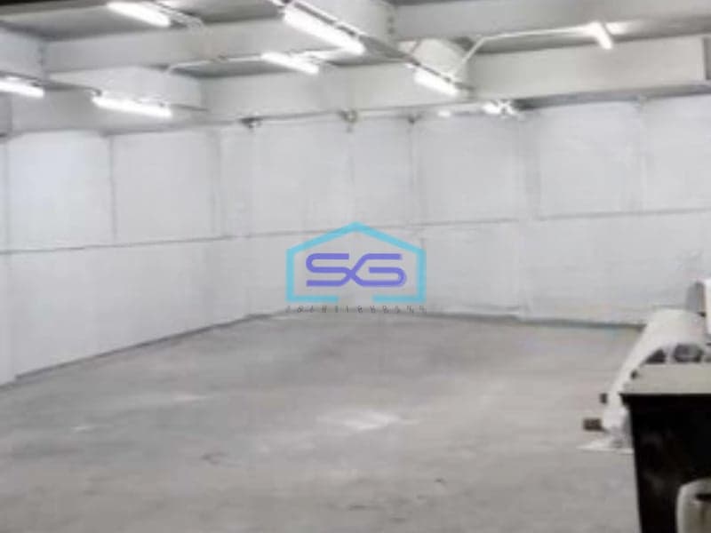 Dijual Gudang Luas Bangunan 1550 m² Lokasi Bebas Banjir di Kosambi Tangerang