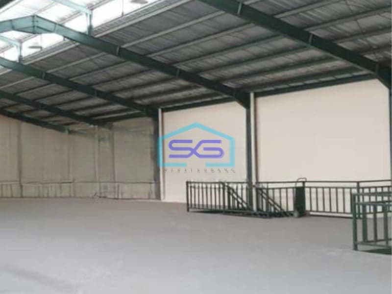 Disewakan Gudang Akses Container 40 Feet Luas Tanah  684 m² di Jembatan Tiga Jakarta Utara