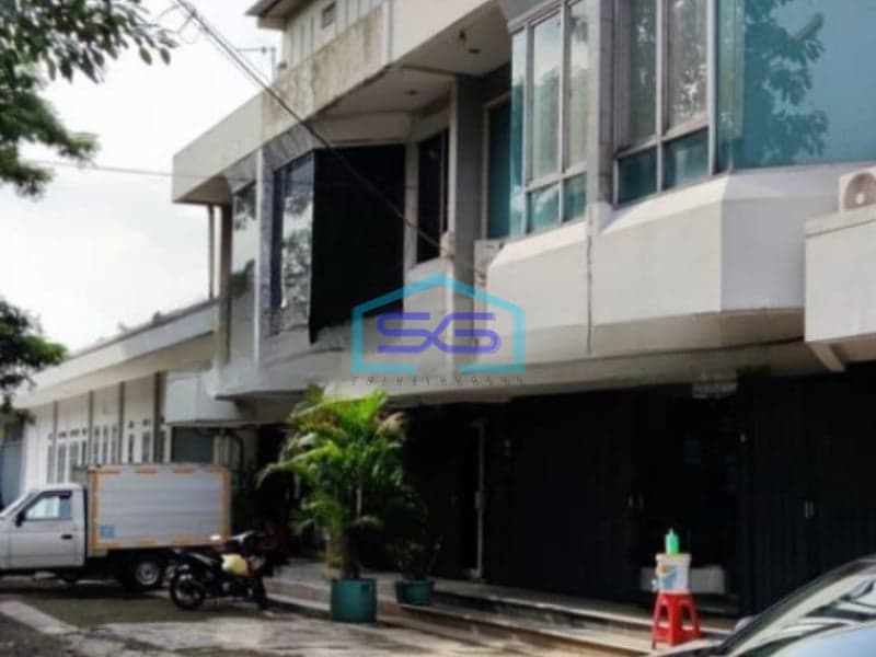 Dijual Kantor di Ruko perkantoran di Taman kebon jeruk Jakarta Barat Sudah Renovasi LB 290m2