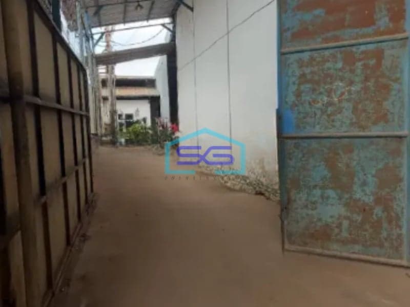 Dijual Gudang Hoek Di Komplek Pergudangan Salembaran Tangerang LT 1200m2