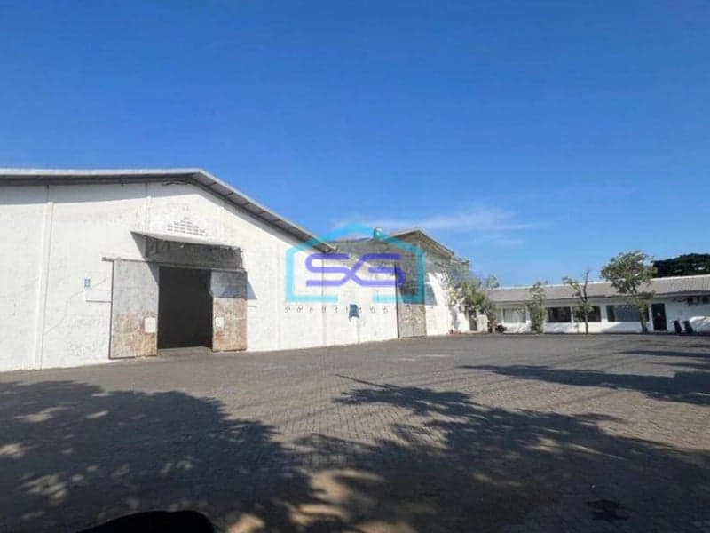 Disewakan Gudang di Area Raya Margomulyo Surabaya LB 1396m2 Bagus HGB