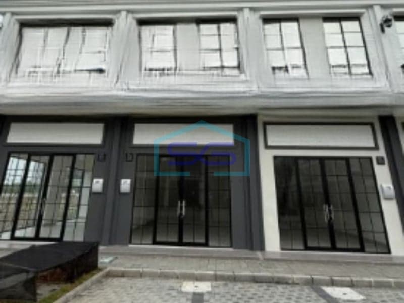 出售：宽敞商铺 建筑面积168平方米 位于雅加达北部PIK无洪水区域