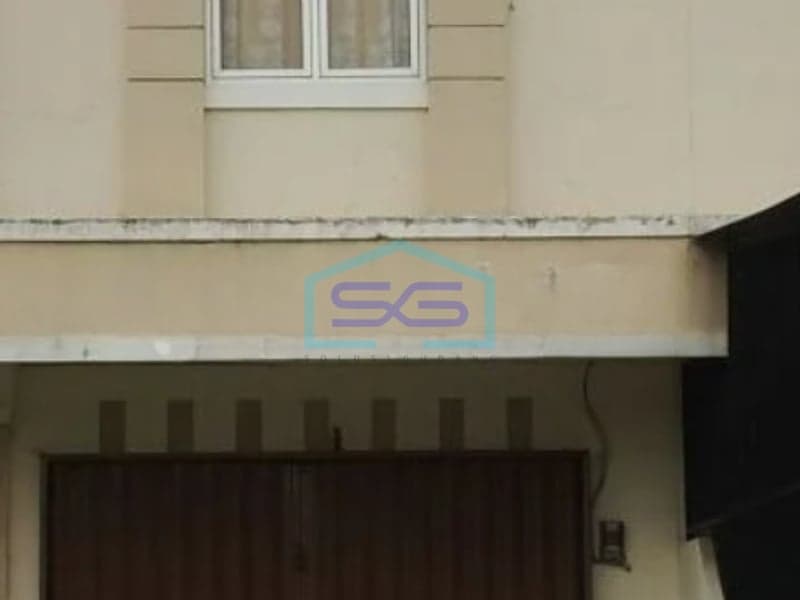 出售商铺 Taman Surya 5 临近 Lottemart 和 Taman Surya 公寓 占地面积 72 平方米