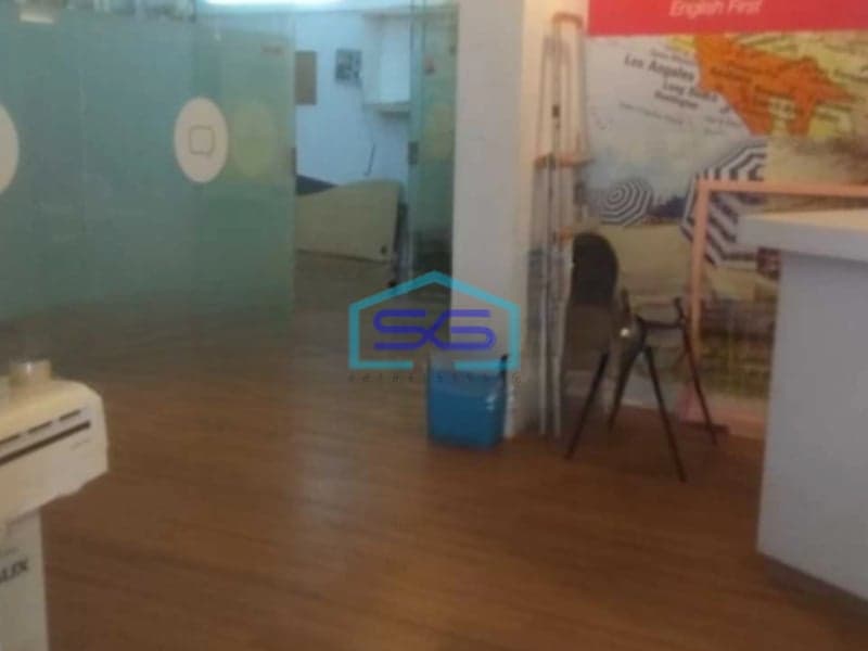 Dijual Kantor Luas Tanah 164 m² Lokasi Strategis di Karawaci Tangerang