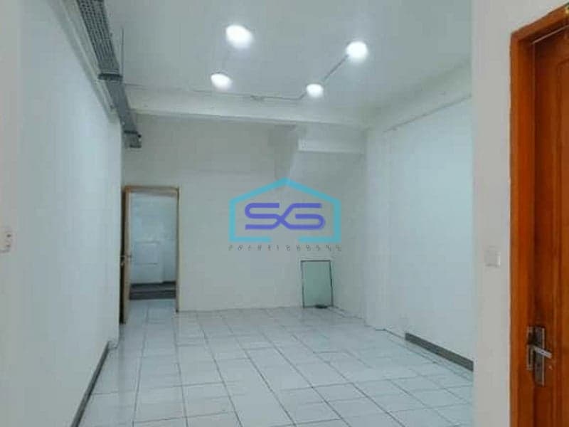 Disewakan Ruko Strategis Gunung Sahari Raya, Kemayoran Jakarta Pusat LB 288m2
