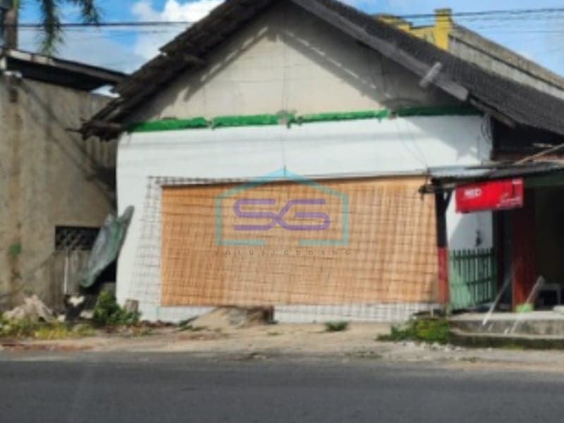 Very Strategic Shophouse for Sale in Sleman Yogyakarta Business Area, Land Size 187m2