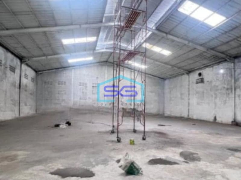 Disewakan Gudang Luas Bangunan  600 m² Lokasi di Cipondoh Tangerang