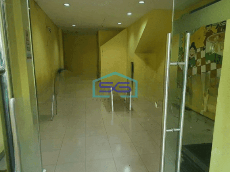 Disewakan Ruko Luas Bangunan 160 m² di Jalan Raya Pluit Jakarta Utara