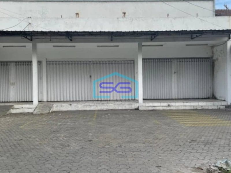 Disewakan Ruang Usaha Komersial di Pinggir Jalan Raya Jemursari Surabaya LB 240m2