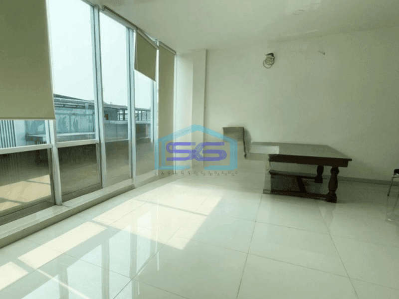 Disewakan Ruko Semi Furnish Mampang Jakarta Selatan Luas Tanah 77 m²