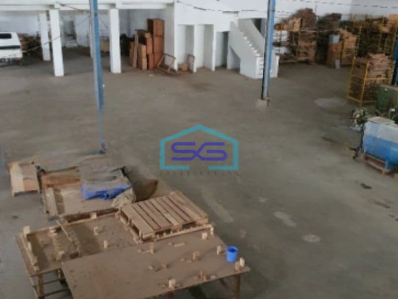 Disewakan Gudang Lokasi Strategis Butuh Renovasi di Tugu Semarang