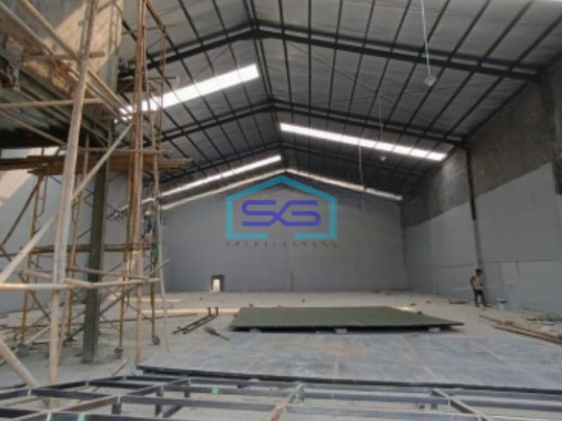 Disewakan Gudang di Kavling DPR Cipondoh Tangerang Sudah Renovasi SHM LT 800m2