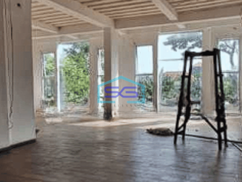 Disewakan Ruko Gandeng Parkiran Super Luas Jalan Utama Dewi Sri Badung Bali LT 920m2