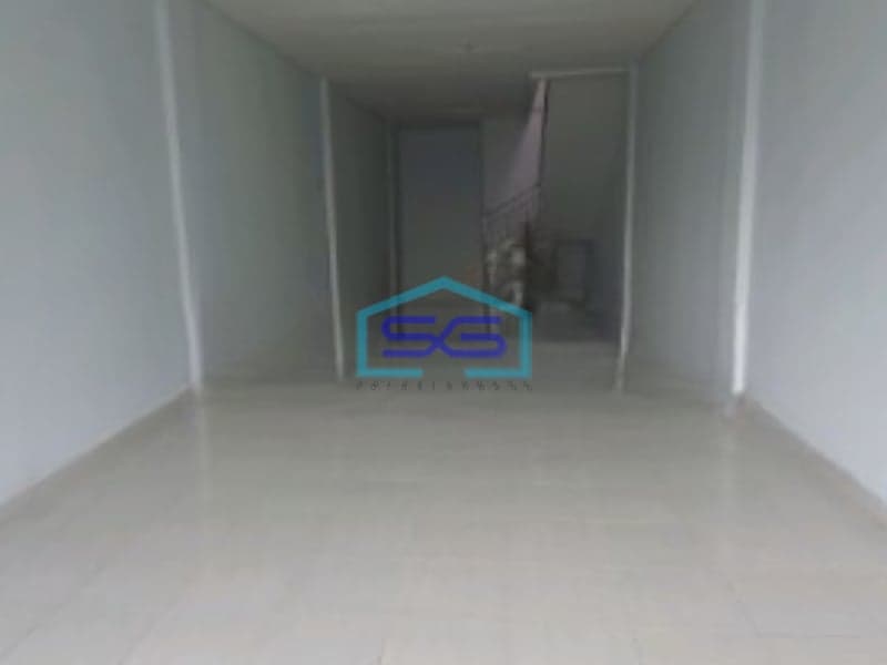 Disewakan Ruko Luas Bangunan 180 m² Lokasi di Tambora Jakarta Barat