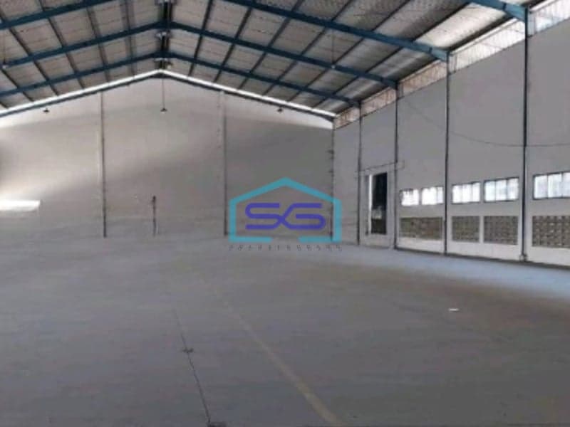 Disewakan Gudang Lokasi Bebas Banjir Luas Bangunan 7562 m² di Waru Sidoarjo