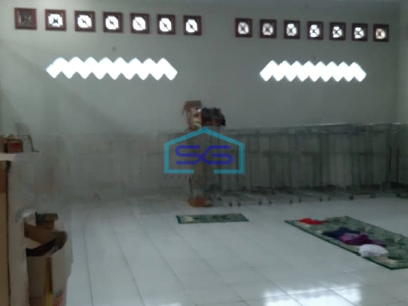 Disewakan Ruang Usaha Luas Bangunan  850 m² Lokasi Gamping Sleman Yogyakarta