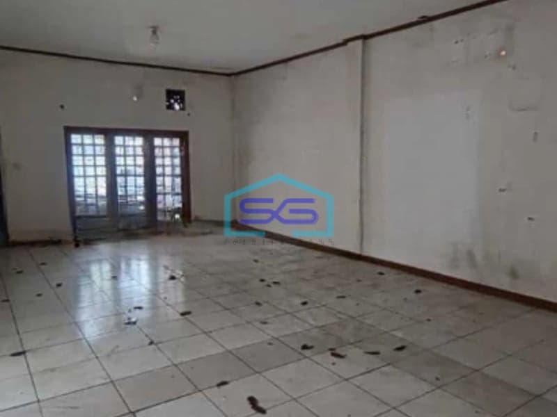 Disewakan Gudang Akses Container 40 Feet Luas Bangunan 1000 m² di Jakarta Timur