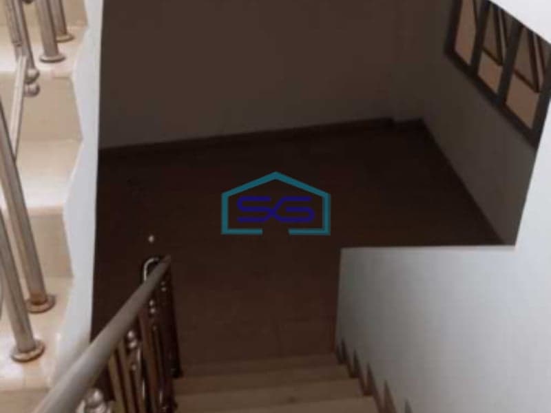 Disewa Ruko di Jelambar Jakarta Barat Luas Bangunan 200m2 Siap Huni