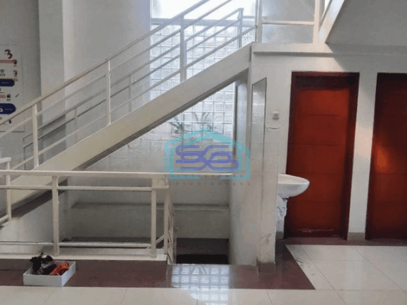 Disewakan Ruang Usaha Cocok Untuk Segala Bisnis Luas Bangunan  1000 m² di Geger Kalong Bandung