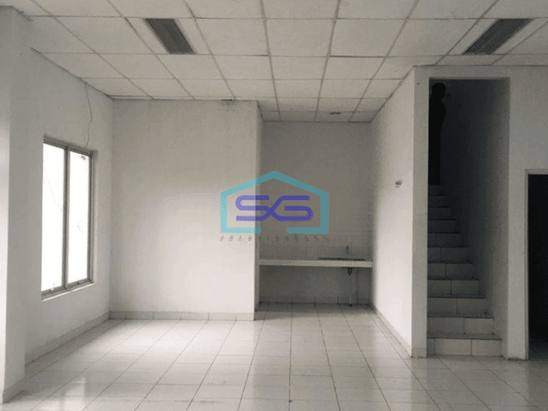 Disewakan Gudang Industri Pinggir Tol Cikupamas Tangerang LT 2600m2