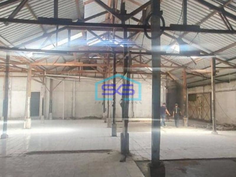 Disewakan Ruang Usaha Strategis Dengan Luas 1000m2 Lokasi Nusukan,solo