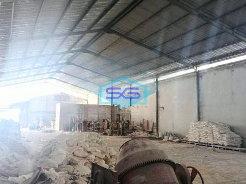 Dijual Gudang Hulaan Menganti Surabaya Row Lebar Siap Pakai LT 2015m2