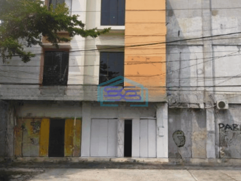 Disewakan Ruko 3 Lantai Siap Pakai di Banjarsari Solo Luas Bangunan  165 m²