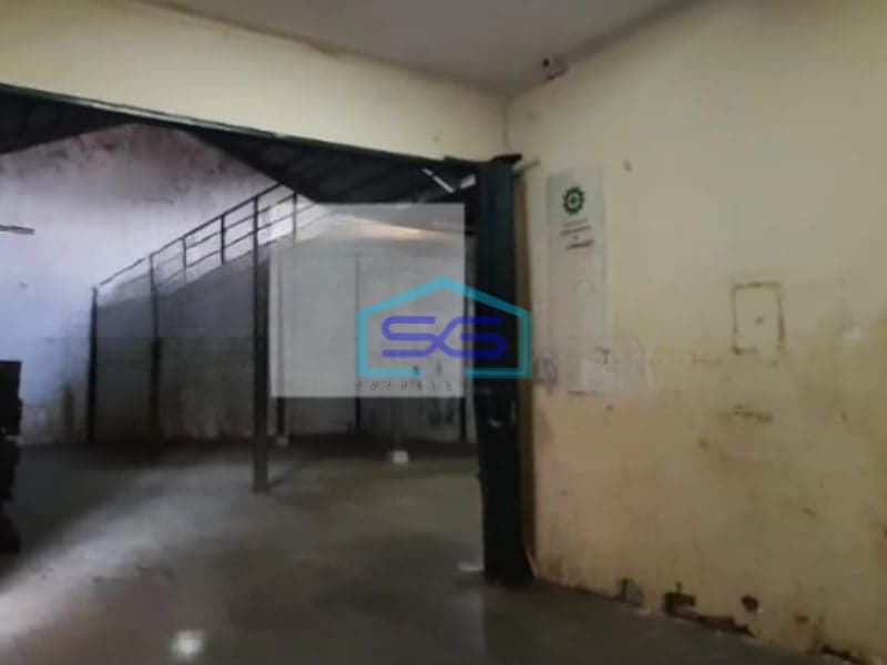 Dijual Gudang Ada Kantor Luas Tanah  713 m² Lokasi Bebas Banjir di Pondok Kelapa Jakarta Timur
