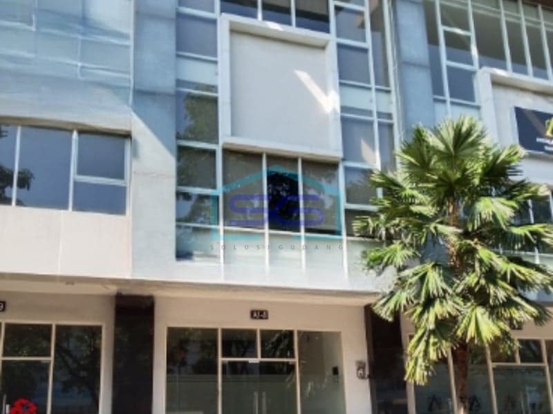 安吉尔帕蒙冈3层商铺出租，南坦格朗，建筑面积288平方米