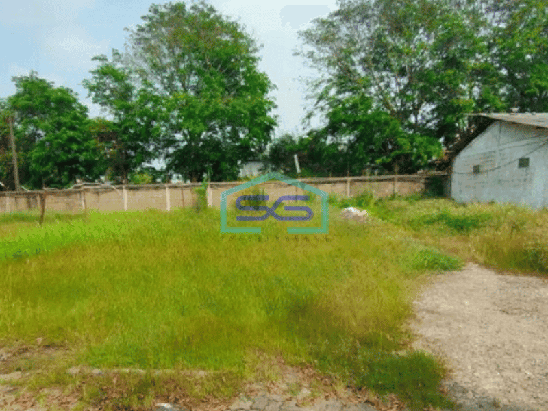 Dijual Cepat Tanah dan Bangunan Luas Tanah 27070 m² di Pasar Kemis Tangerang