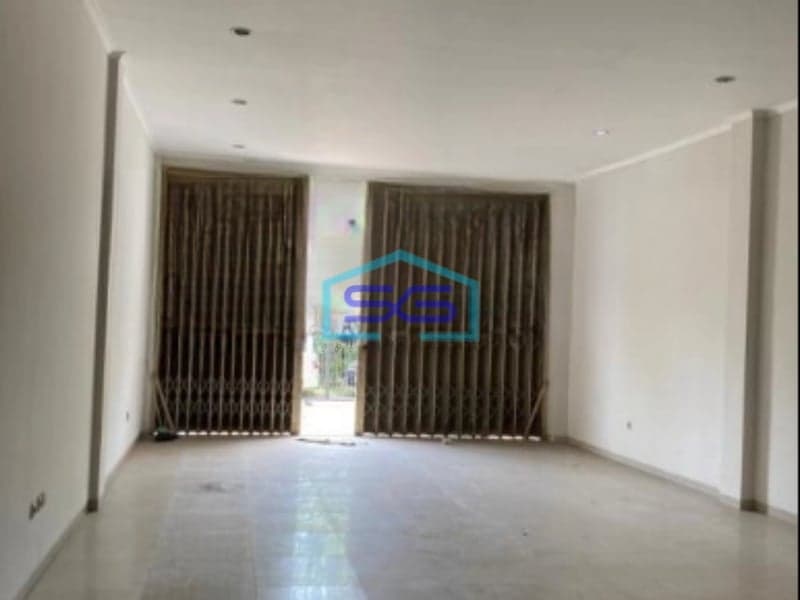 Disewakan Ruko 3 Lantai Luas Bangunan  198 m² di Rungkut Surabaya