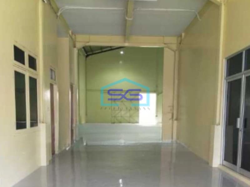 Disewakan Gudang Bagus Luas Bangunan 800m2 di Alam Sutra Serpong Tangerang Selatan