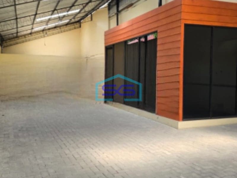 Diisewakan Ruang Usaha Siap Pakai Luas Bangunan 360 m² Lokasi Majapahit Semarang