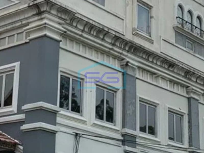 出售：加东城策略性Vienna街角3.5层商铺，土地面积66平方米