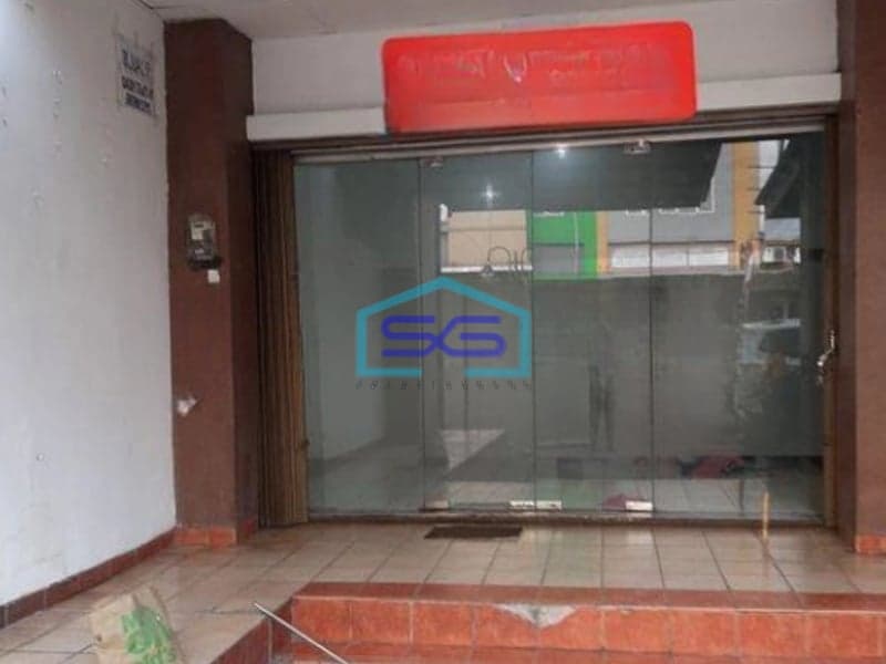 Disewakan Ruko Golden Boulevard,siap Huni,strategis Dan Ramai Di Bsd Serpong Tangerang Selatan