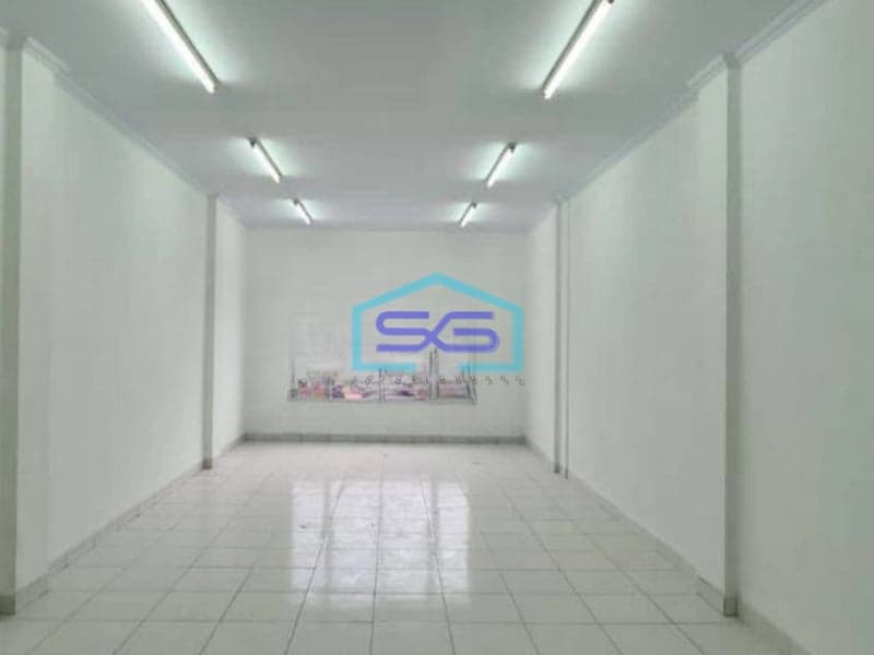 Disewakan Ruko di Duri Kosambi Jakarta Barat Luas Bangunan  200 m²