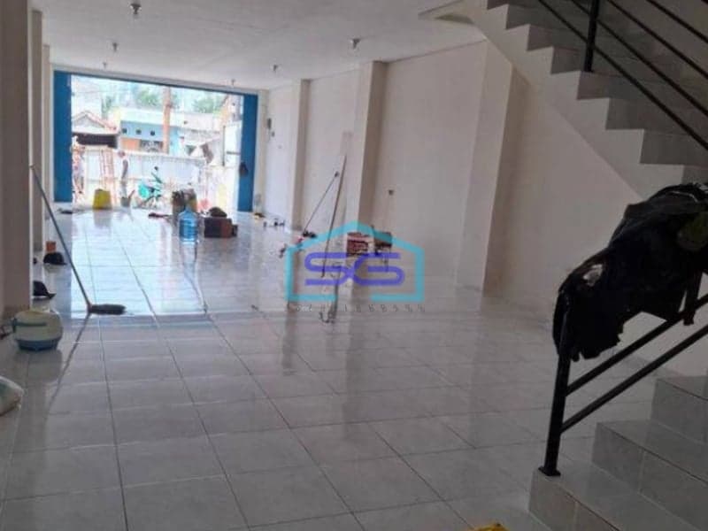 Disewakan Ruko 3 Lantai di Meruya Kembangan, Jakarta Barat