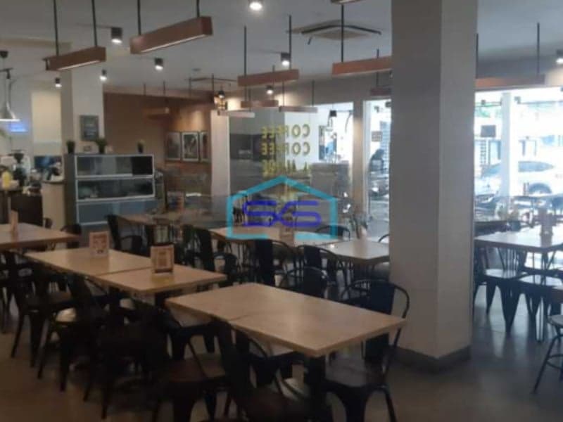 Disewakan Ruko Luas Tanah  800 m² Lokasi di Jakarta Timur