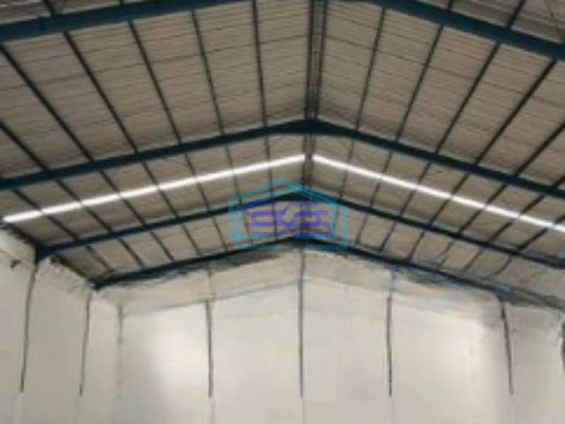 Dijual Gudang Luas Tanah  1426 m² Akses Container Lokasi di Surabaya