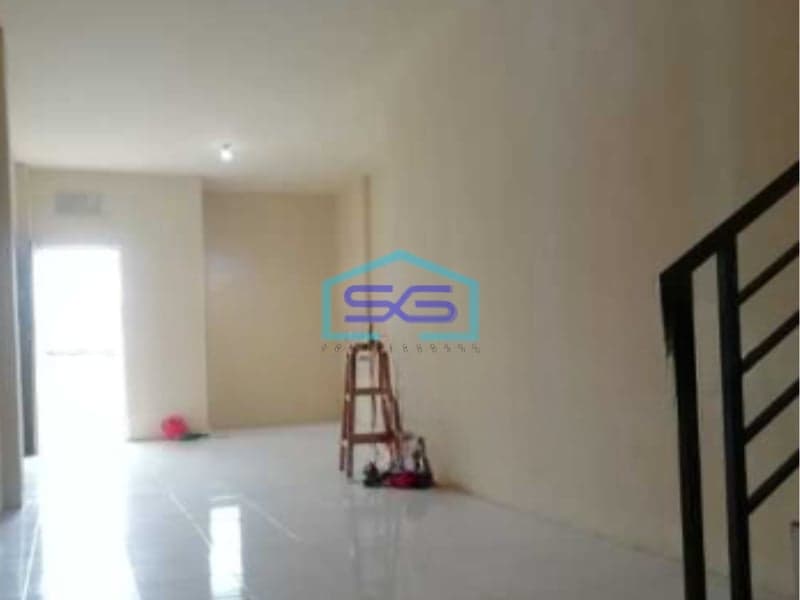 Dijual Ruko Lokasi Strategis Luas Bangunan  120 m² di Jakarta Barat