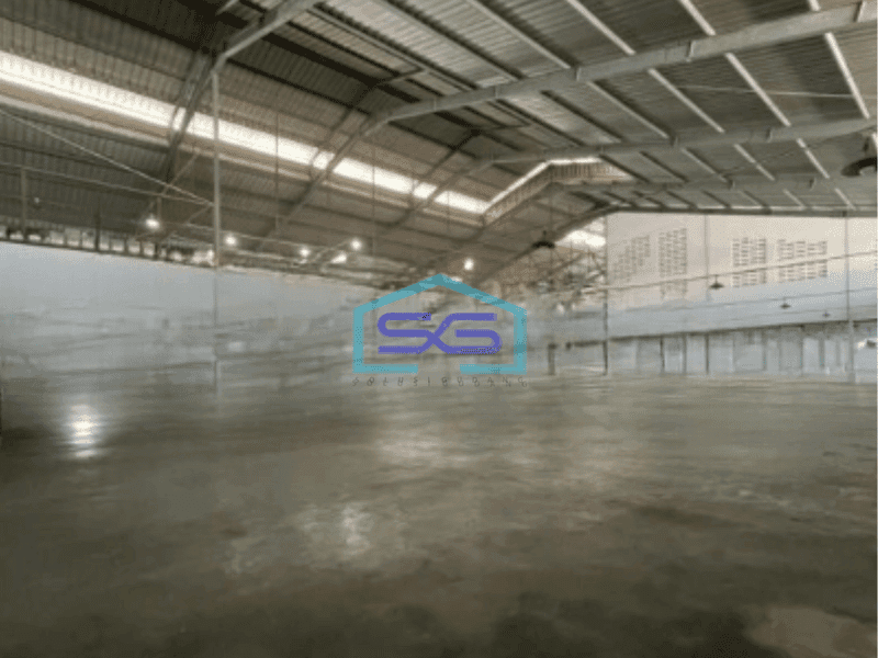 Dijual Gudang Luas Bangunan 8300 m² Akses Container 40 feet di Kapuk Kamal Jakarta Barat