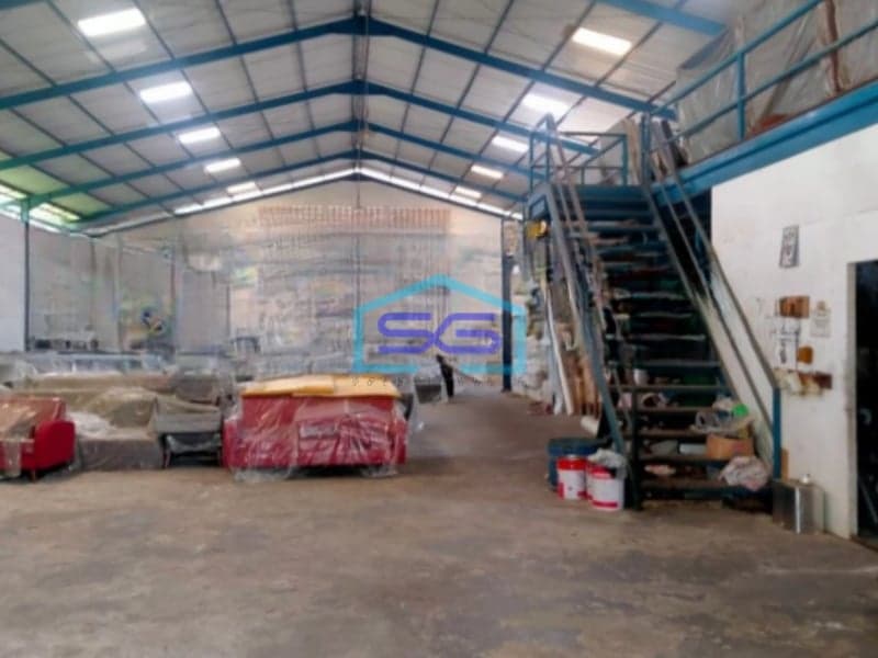 Dijual Gudang Lokasi Strategis Luas Bangunan  1500 m² di Ngaliyan Semarang