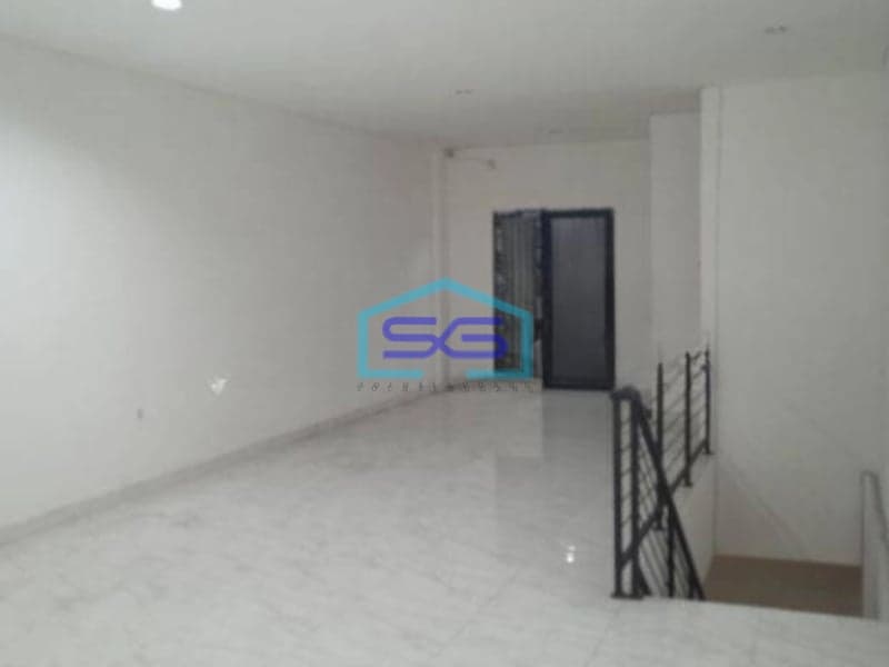 Disewakan Ruko 2 Lantai Siap pakai Kemang Jakarta Selatan LB 167m2