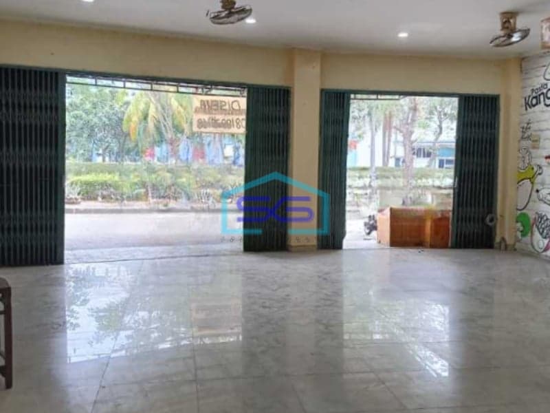 Disewakan Ruko Luas Tanah 130 m² Lokasi di Jakarta Barat