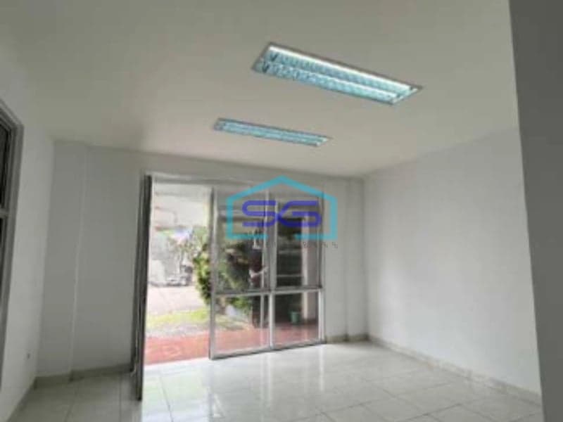 Disewakan Gudang Luas Bangunan 154 m² Lokasi Bebas Banjir di Tangerang